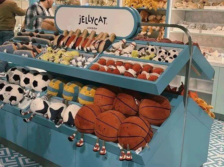 意经：Jellycat背后的品牌共创逻辑澳门新葡京合力造化品牌洞察｜情绪价值的生(图20)